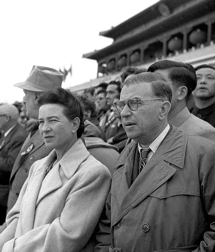 1950年,萨特和西蒙·波娃在北京