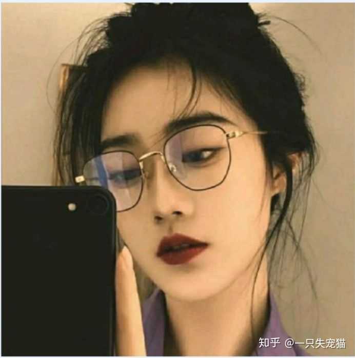 有没有什么帅气女生动漫头像啊?