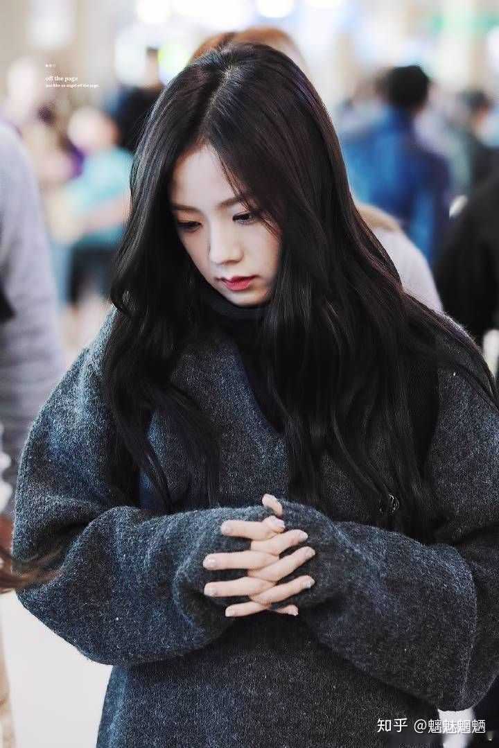 你们为什么喜欢blackpink的jisoo?