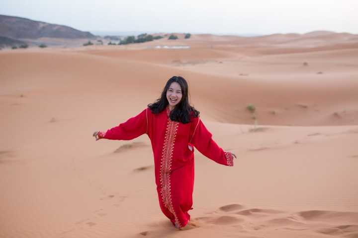 在沙漠中拍照穿的超好看(上镜)的衣服有哪些风格?