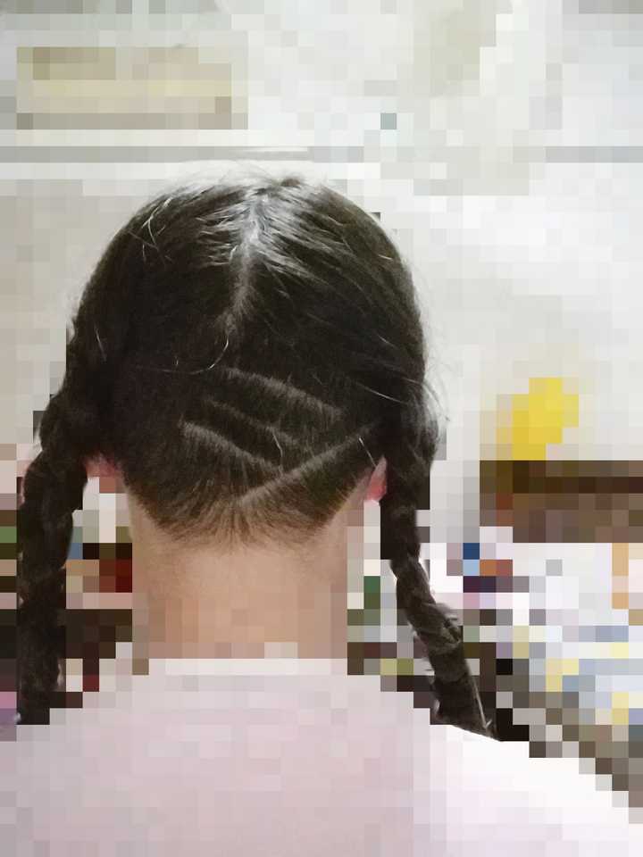 女生发量特别多怎么办?剃光后脑勺可以不?