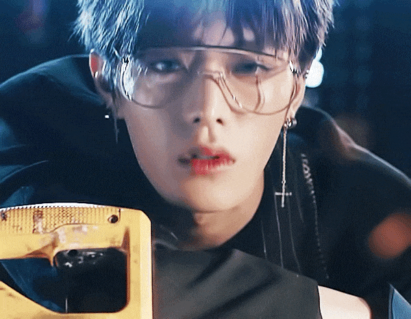 600_466 gif 动态图 动图