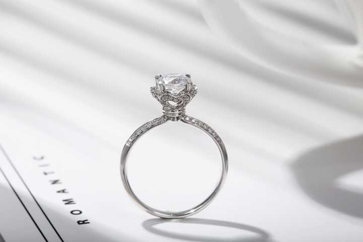 想买一个50分左右的钻戒,去哪买划算?