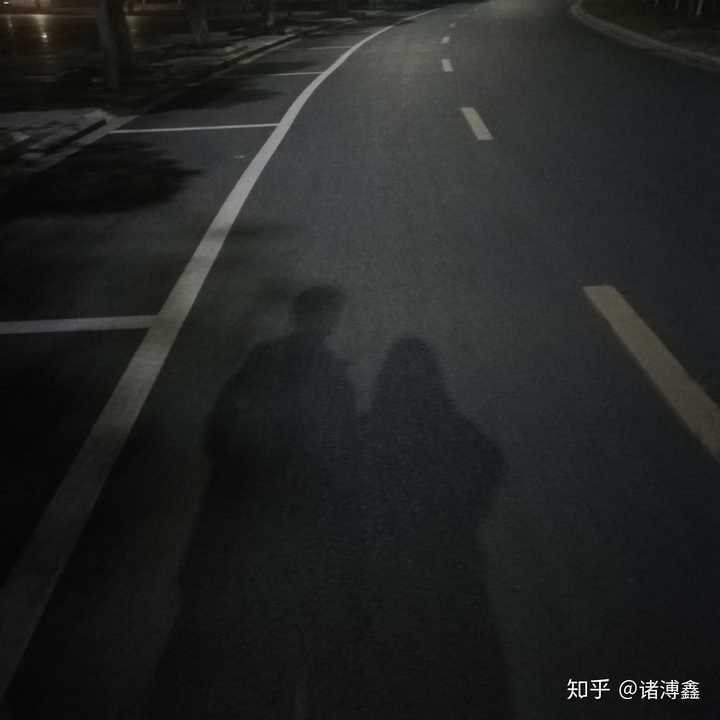 我和男朋友影子的合影啊哈哈哈