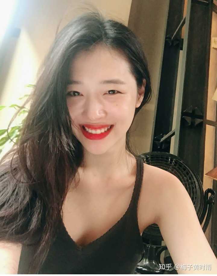 崔雪莉生前有哪些漂亮的写真,自拍照片? - 知乎