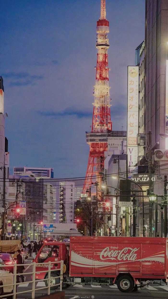 有哪些以日本的街道或者风景为背景的手机壁纸?