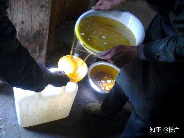 自产的山茶油,在农村,明年又是一两千斤,吃不完,怎么卖出去啊.