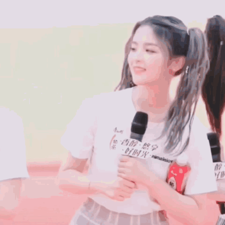 高个子女孩扎双马尾会好看吗?