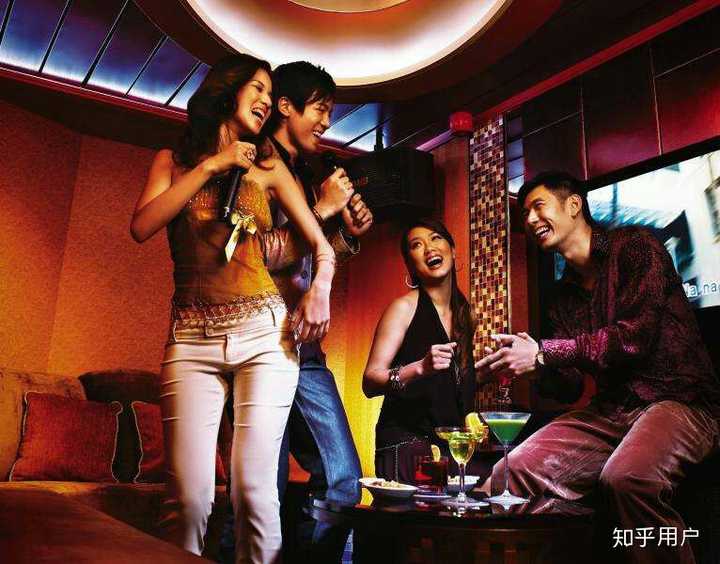 男生怎么看待在 ktv 陪酒的女生?