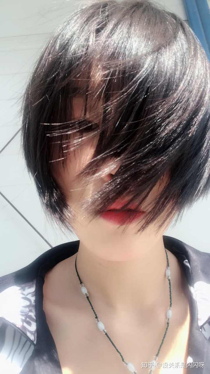 高个子女生 适合什么样子的短发?