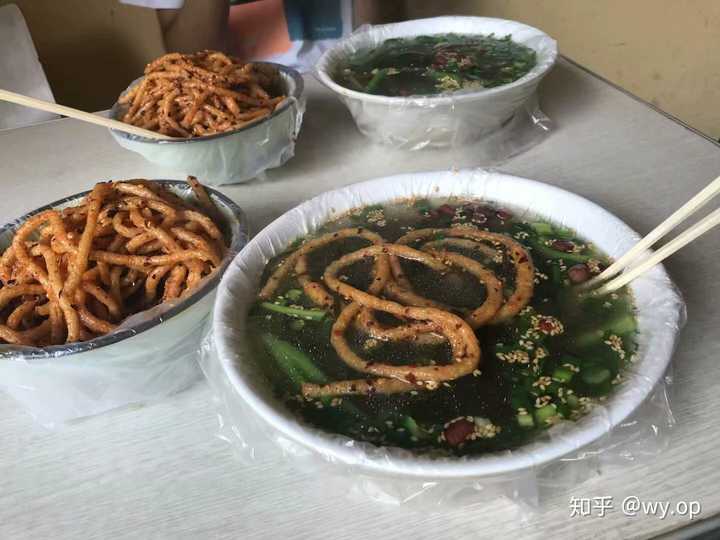 陕西省 丹凤县(一个小县城) 图多,流量党慎点 特色早餐 菜汤牛筋面