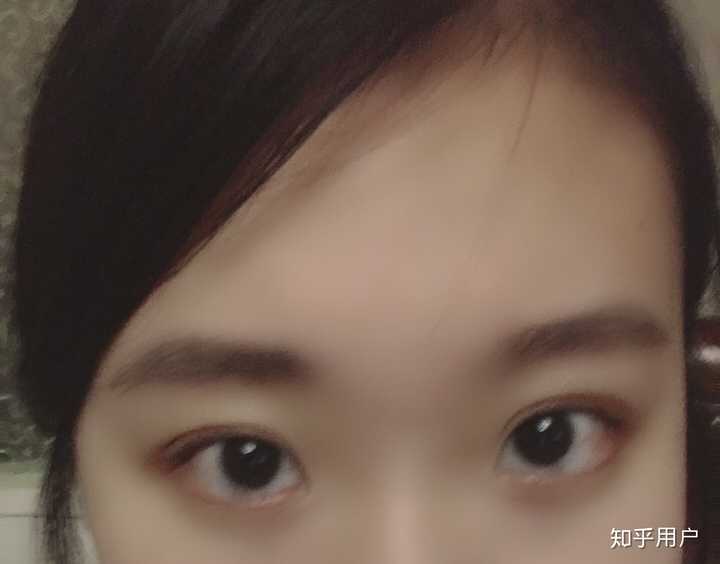 女生什么样的眉眼算是好看?