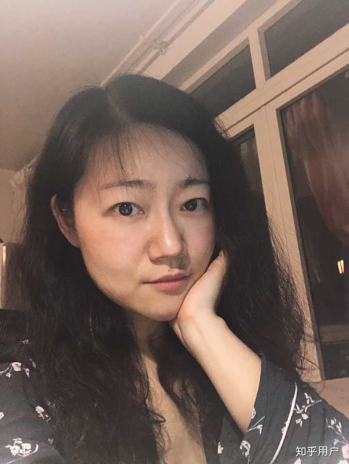 然后毕业writing up被受摧残瘦了十斤.大半夜写作随手拍,素颜,有滤镜.