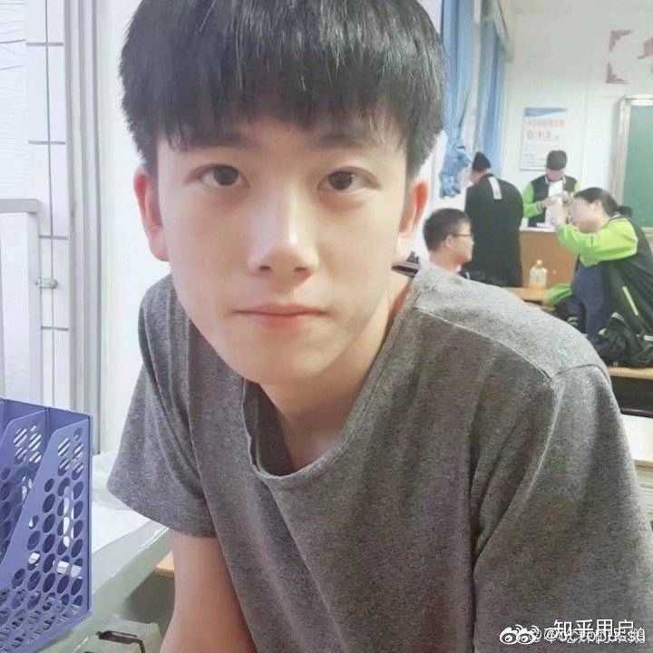 你见过的有少年感的男生是怎样的