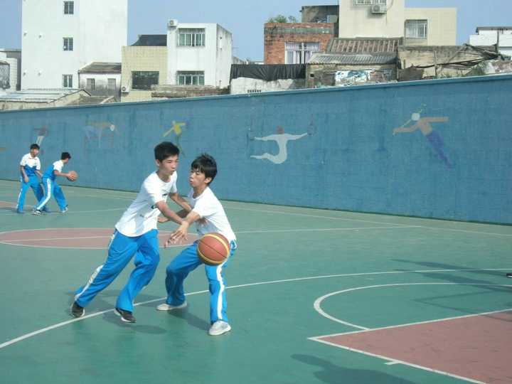 在汕尾新城中学读书是一种什么样的体验?
