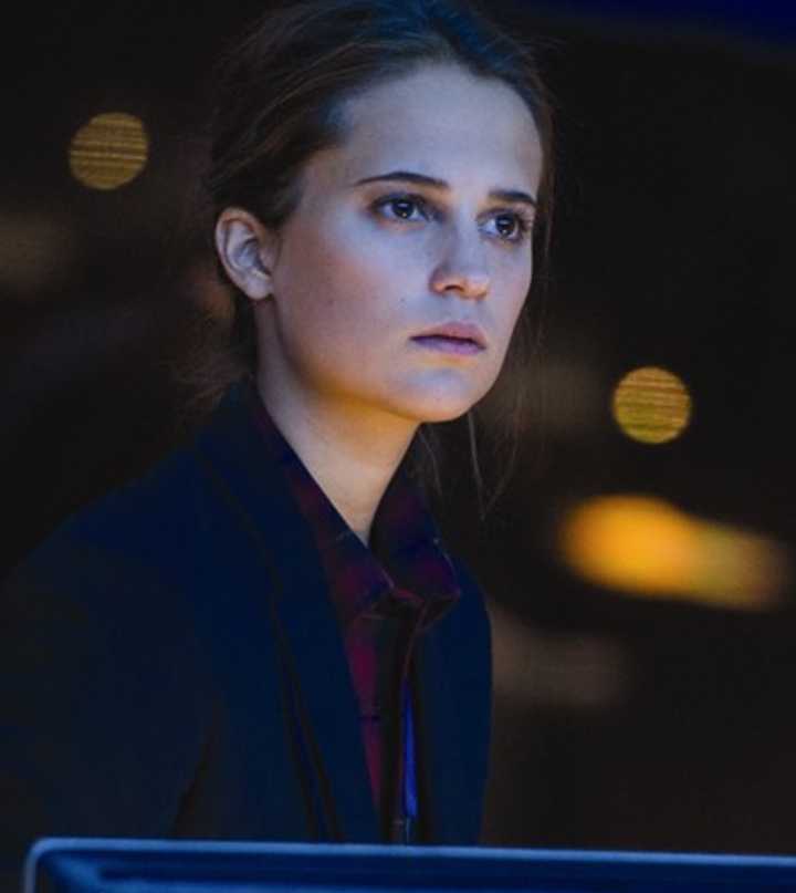 如何评价艾丽西亚·维坎德(alicia vikander)的演技?