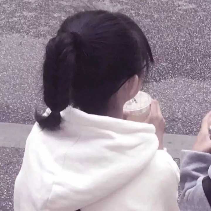 有什么好看,又比较低调的女生头像.