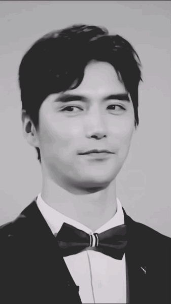 如何评价《歌手 2019》第十期「声入人心男团」演唱的《她》? www.