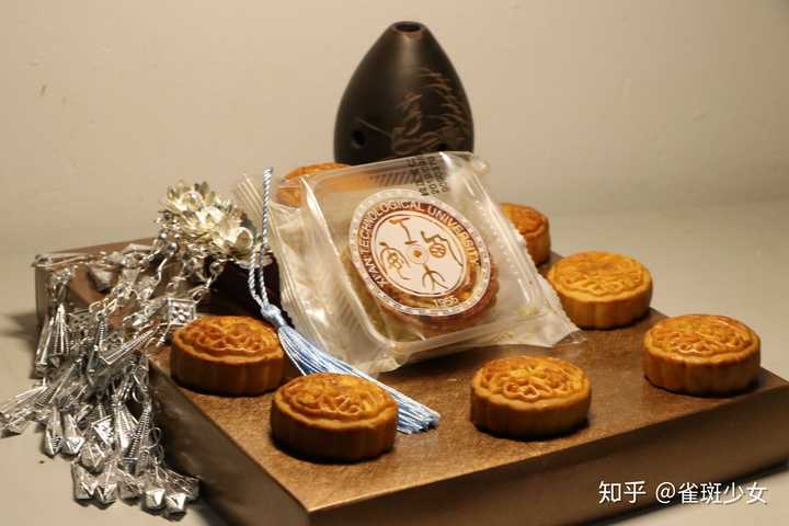 2019 年中秋节,你所在的大学发月饼了吗,是什么样子的?
