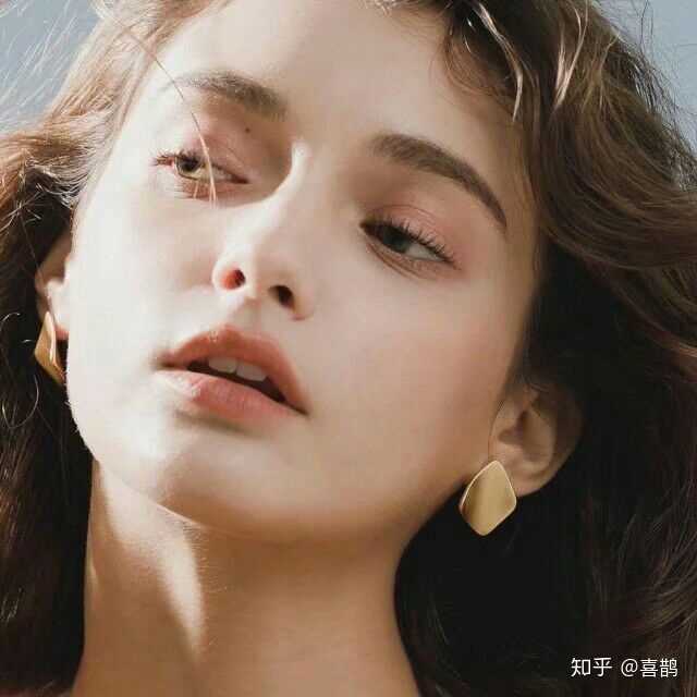 有什么好看又小众的头像?