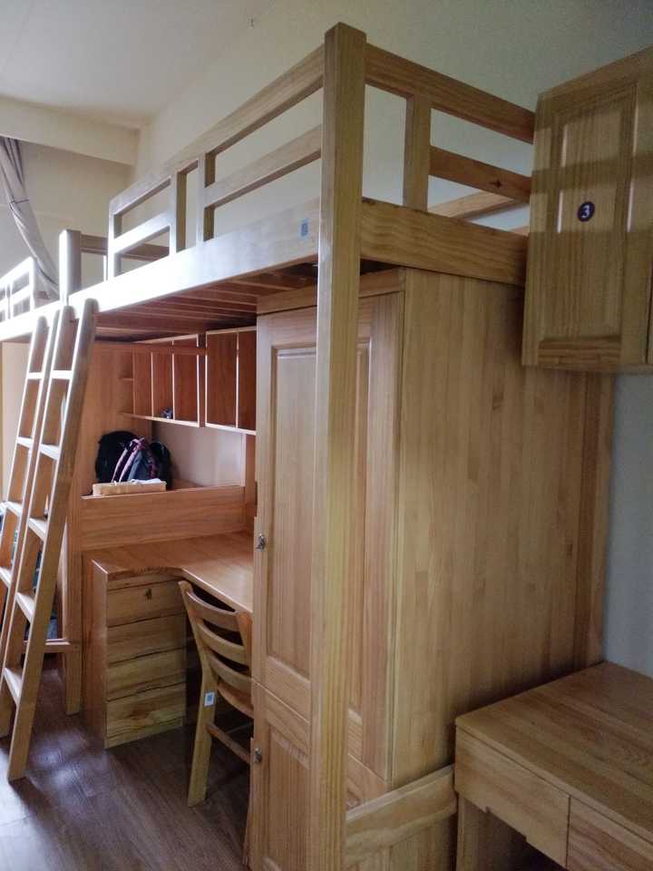 上海科技大学宿舍了解一下 全实木装修 2到3人间 电梯楼 24小时有