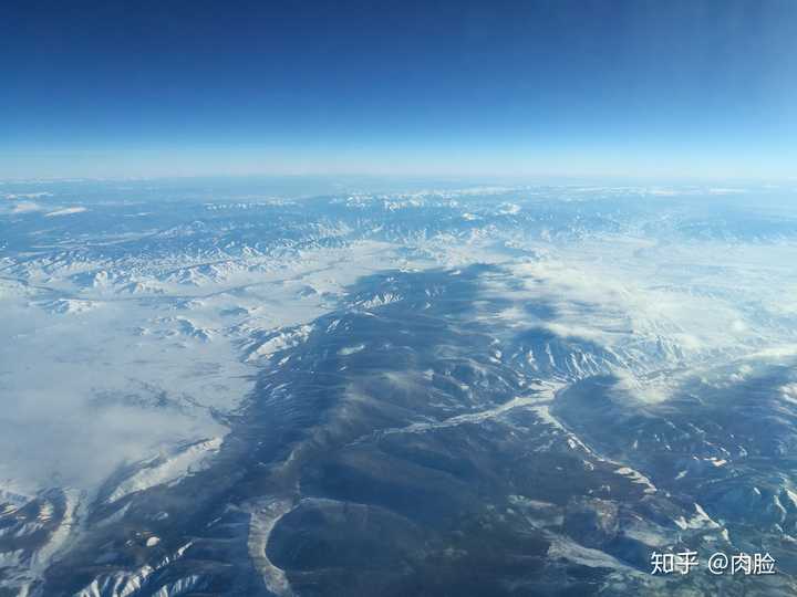 飞行员经常开飞机,在驾驶室视野中看到过哪些地面上看不到的情景?