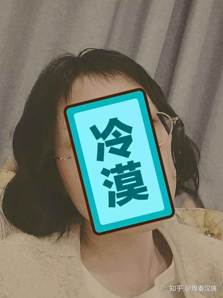 自然卷女生适合短发吗?