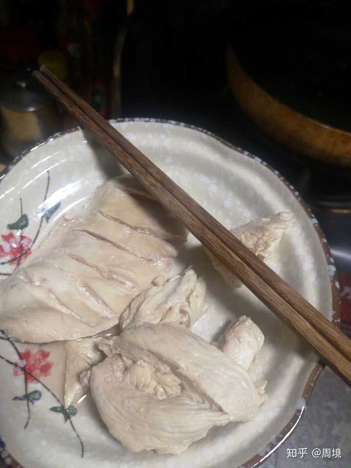 水煮鸡胸肉不加佐料的话,有人会喜欢吃吗?