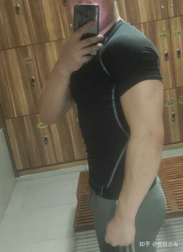 男生有明显的腹肌是怎样的一种体验?
