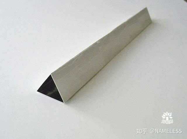 三棱柱形状的笔