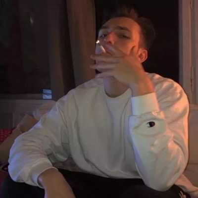 有哪些适合男生用的超级酷的微信头像?
