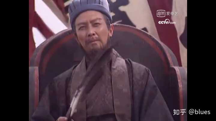 亮(大声斥责)二臣贼子,你枉活七十有六,一生未立寸功,只会摇唇鼓舌!
