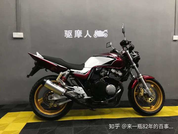 今天看的,01cb400改三代尾,,车主跟我要价15000,我想14000应该能拿下