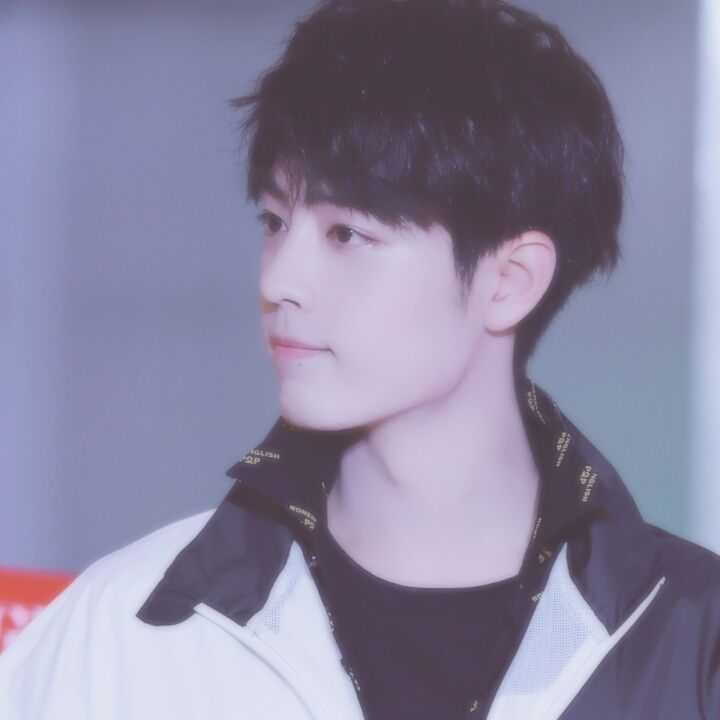 有没有肖战好看的照片可以当头像的那种?