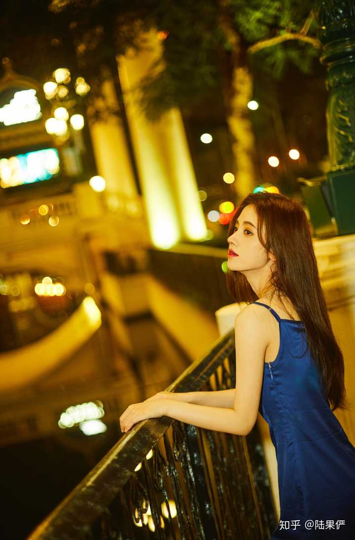 鞠婧祎有哪些图片适合做电脑桌面壁纸?