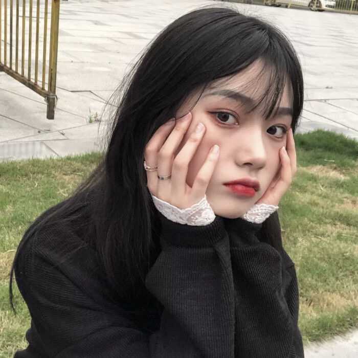 求好看的真人闺蜜头像两人的?