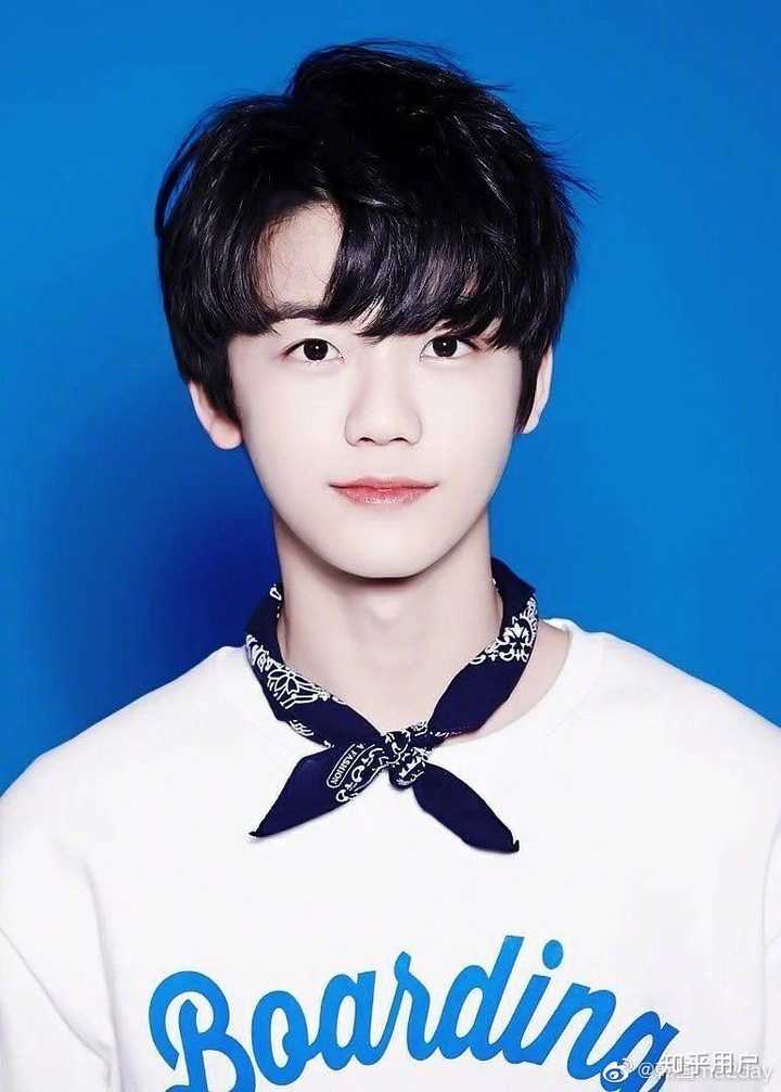 怎么看待nct dream罗渽民谈恋爱事件?