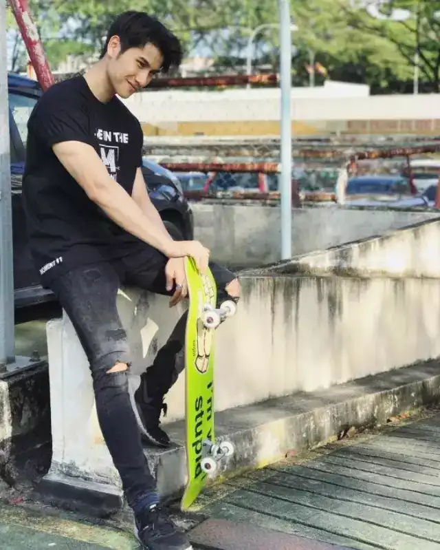 男生怎么拍照才好看?