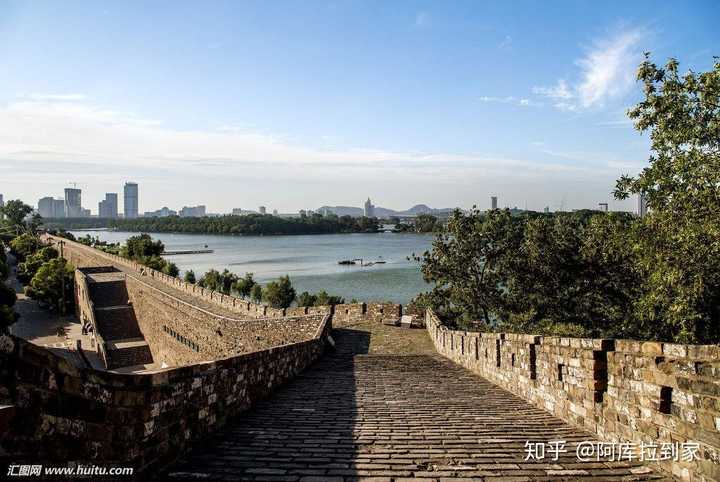 玄武湖台城段城墙