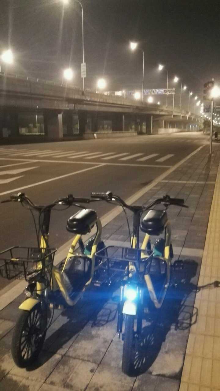 如何评价共享单车中的新人"芒果电单车"在现在共享单车泛滥的时代里