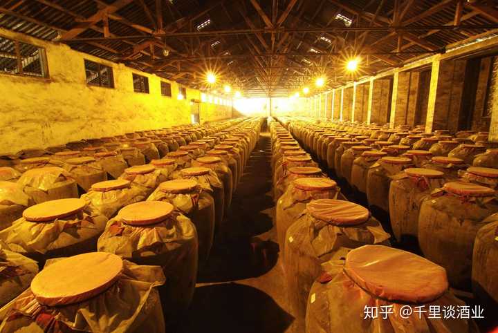 白酒是通过兑水降度的吗?