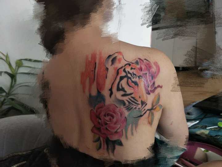 猛虎嗅蔷薇刺青设计图