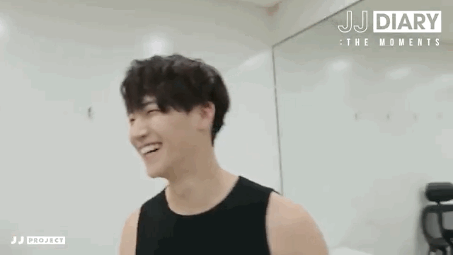 你有哪些林在范的帅照?