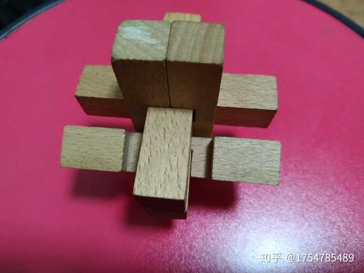 孔明锁(6根)怎么解?