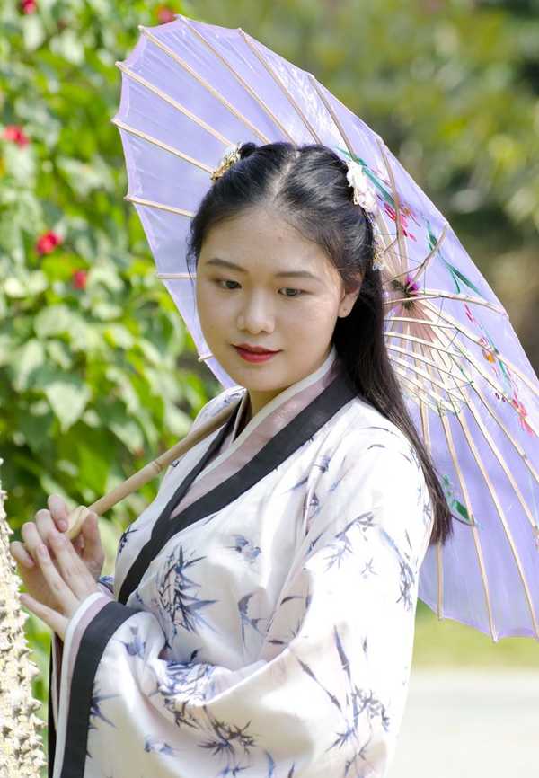 如何用手机拍好一张人像照片?
