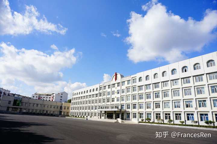 在齐齐哈尔实验中学就读是一种怎样的体验?