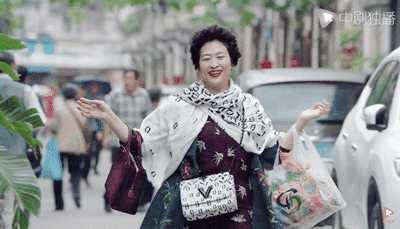为什么青岛的大妈爱烫头?