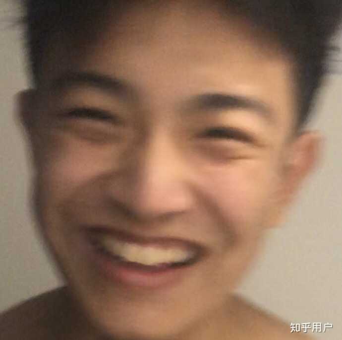 你见过的最好看的男生长什么样子?