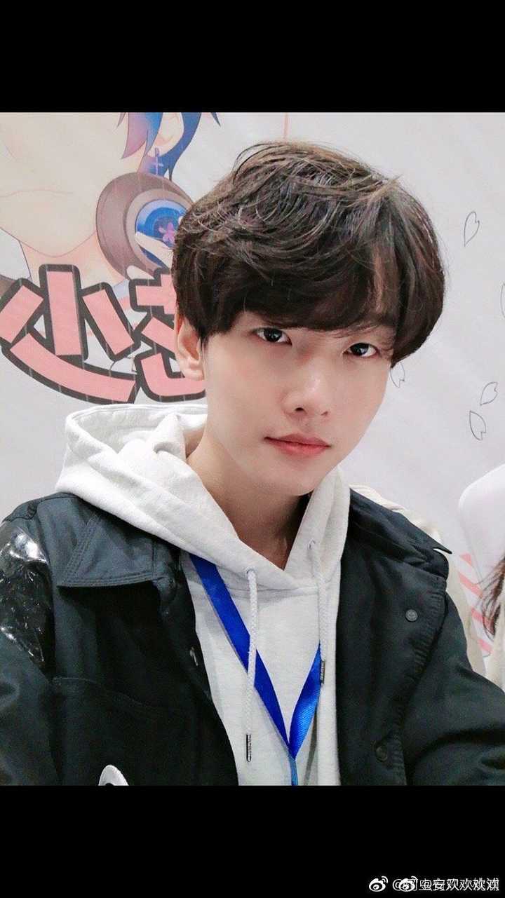 留下你手机里关于花少北的图片?