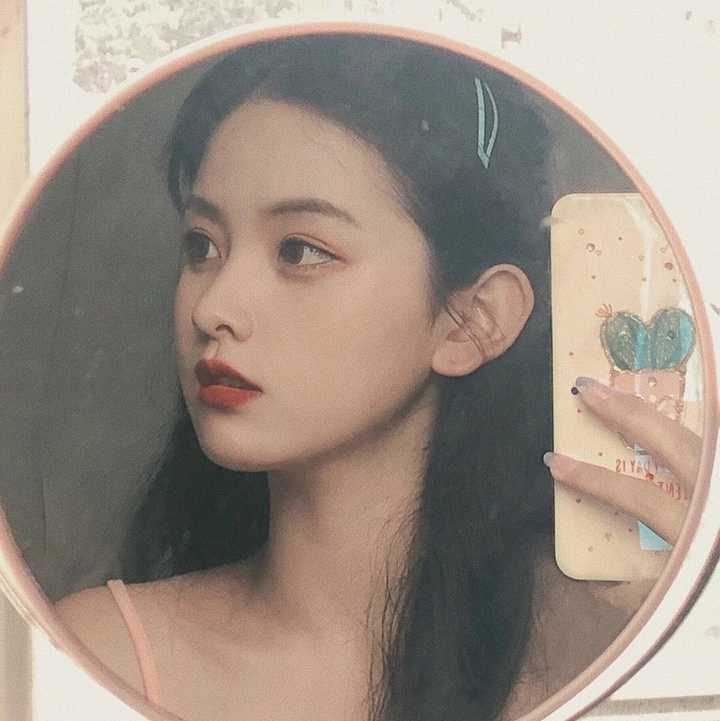 有哪些很甜很治愈的女生头像?